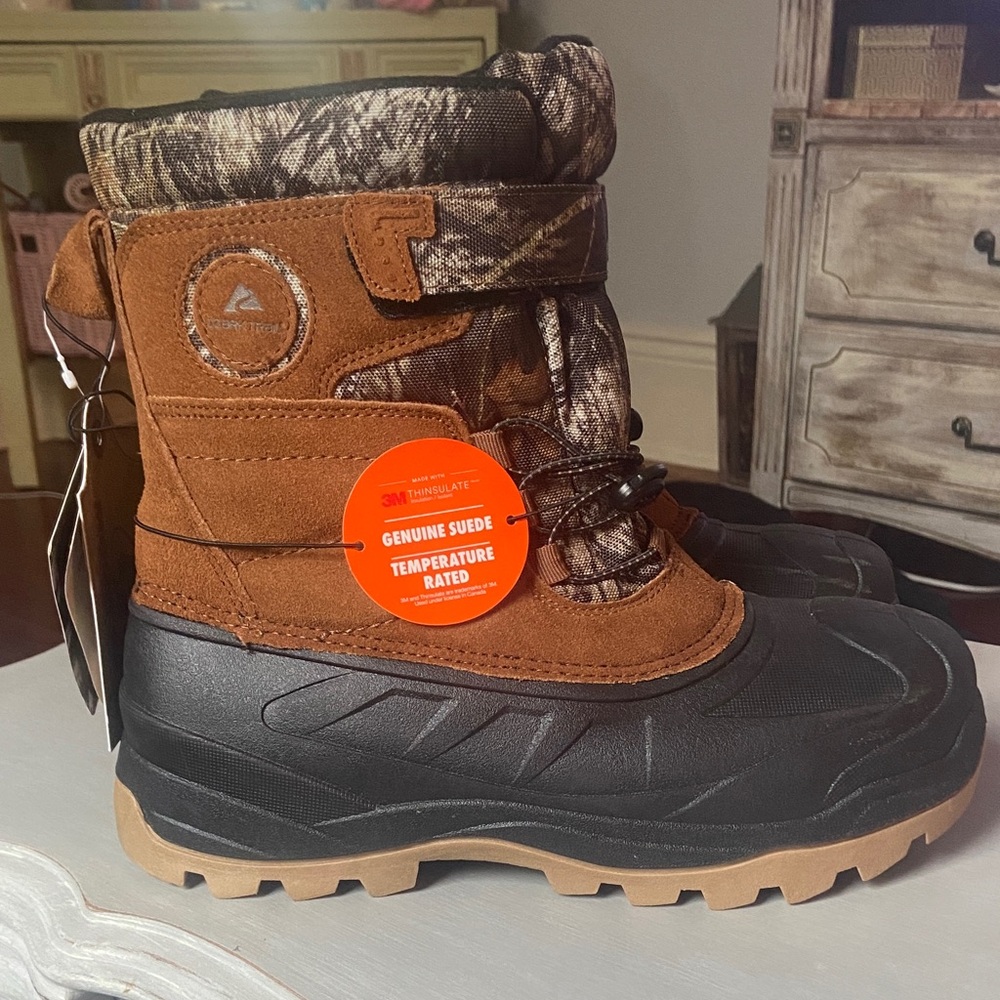 NWT Ozark Trail Mossy Oak Winter Boots Suede 3M Thinsulate Size 8